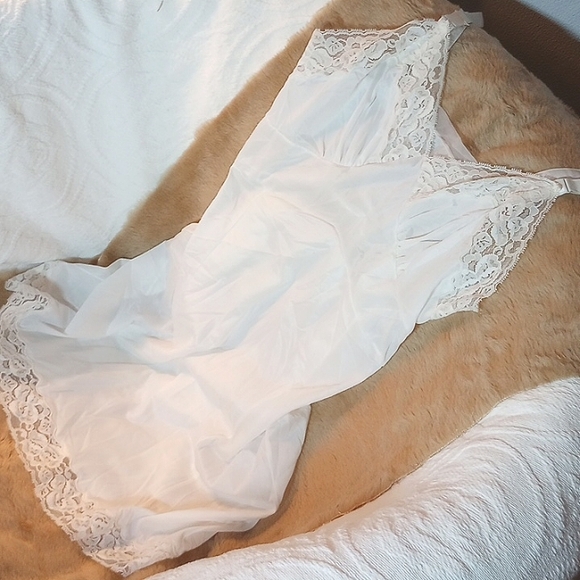 Sexy Slip or Nighty! - Picture 4 of 5